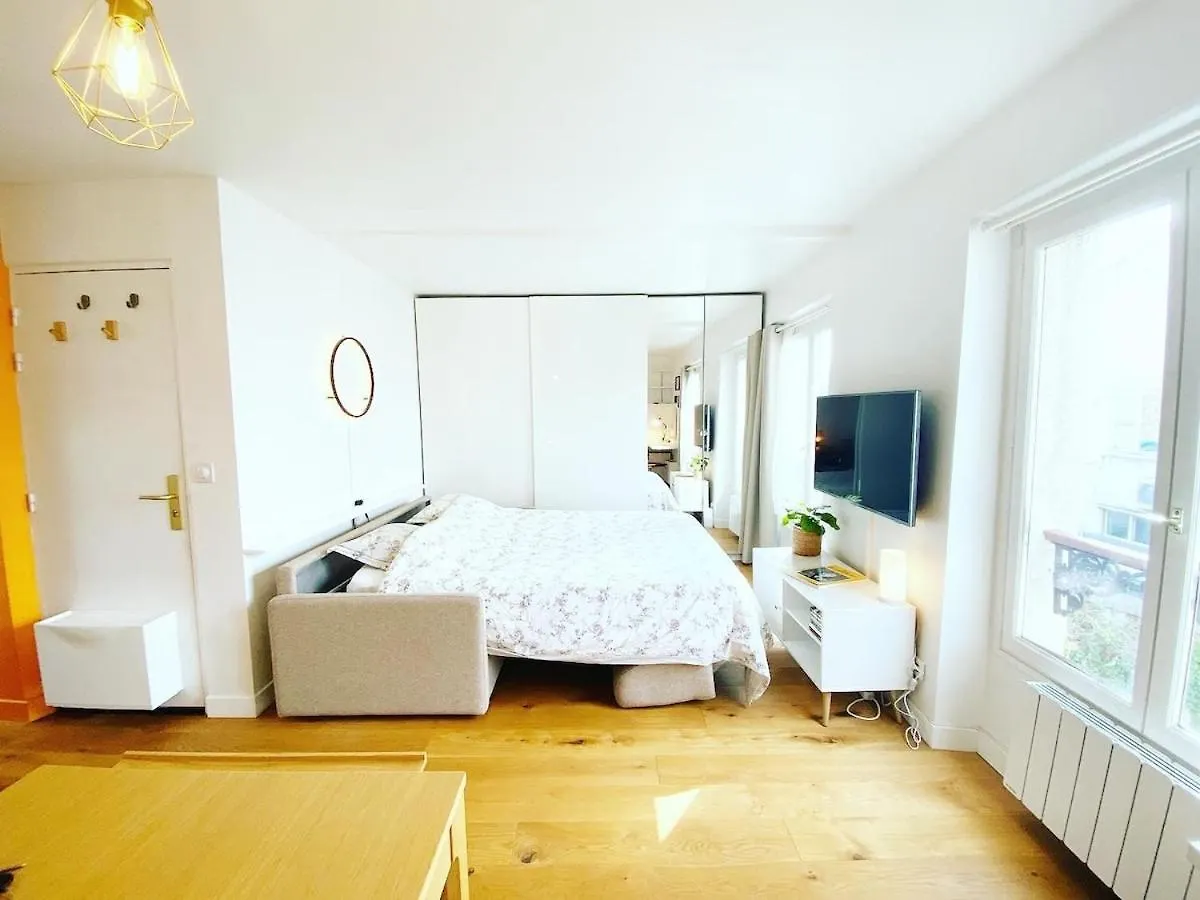 Au Calme Sur Jardin Tres Bel Appartement Lumineux - Flat-Guest Paris 0*,  France